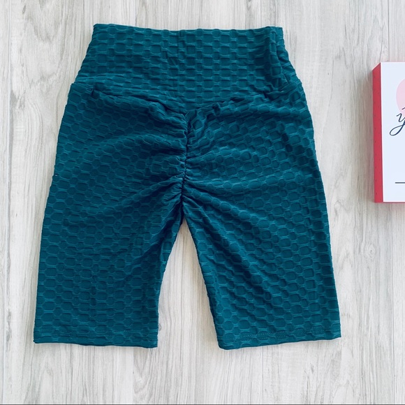 Biker Shorts | Butt Lifting Shorts | High Waisted - Picture 3 of 3